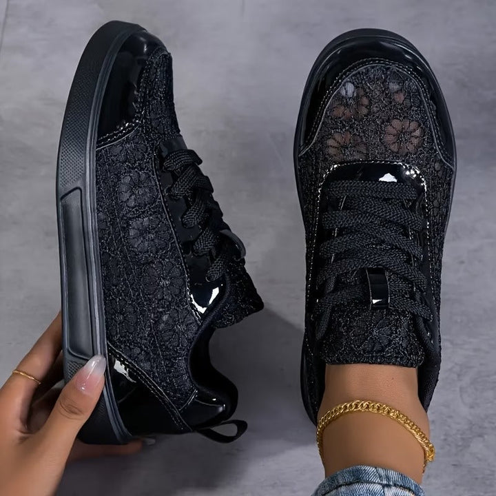 Élise™ — Comfortable trainers with elegant anatomical support