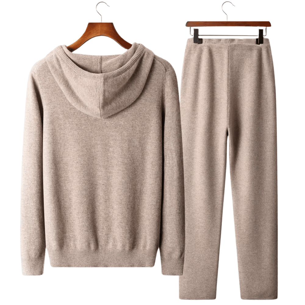 Emma & Rose Savro tracksuit — two-piece leisure set