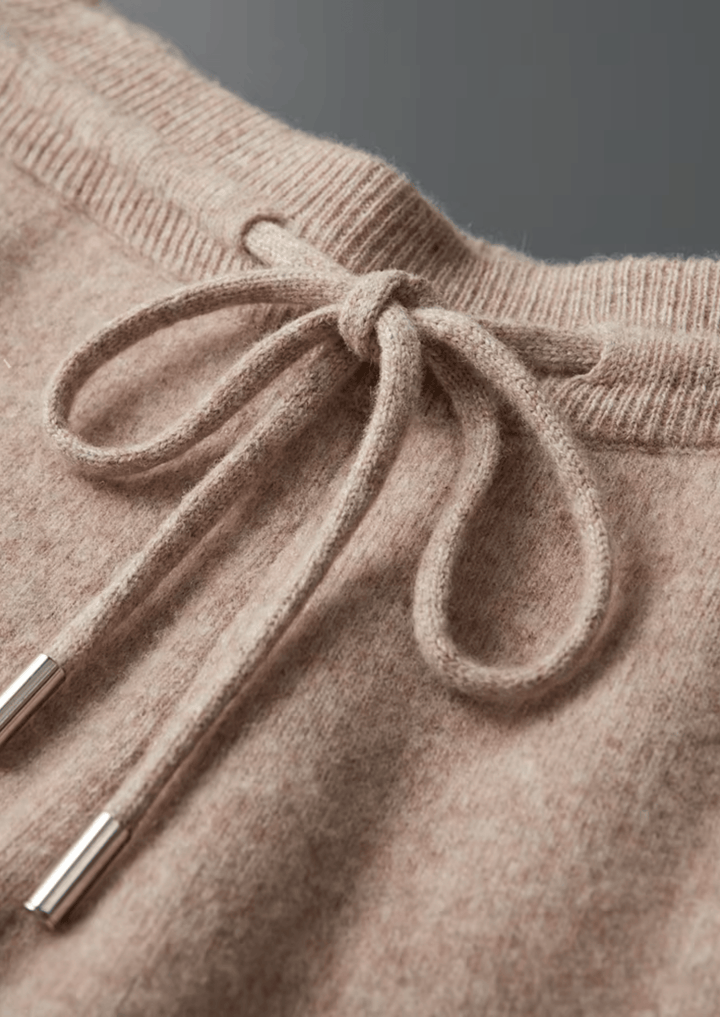 Emma & Rose Savro tracksuit — two-piece leisure set