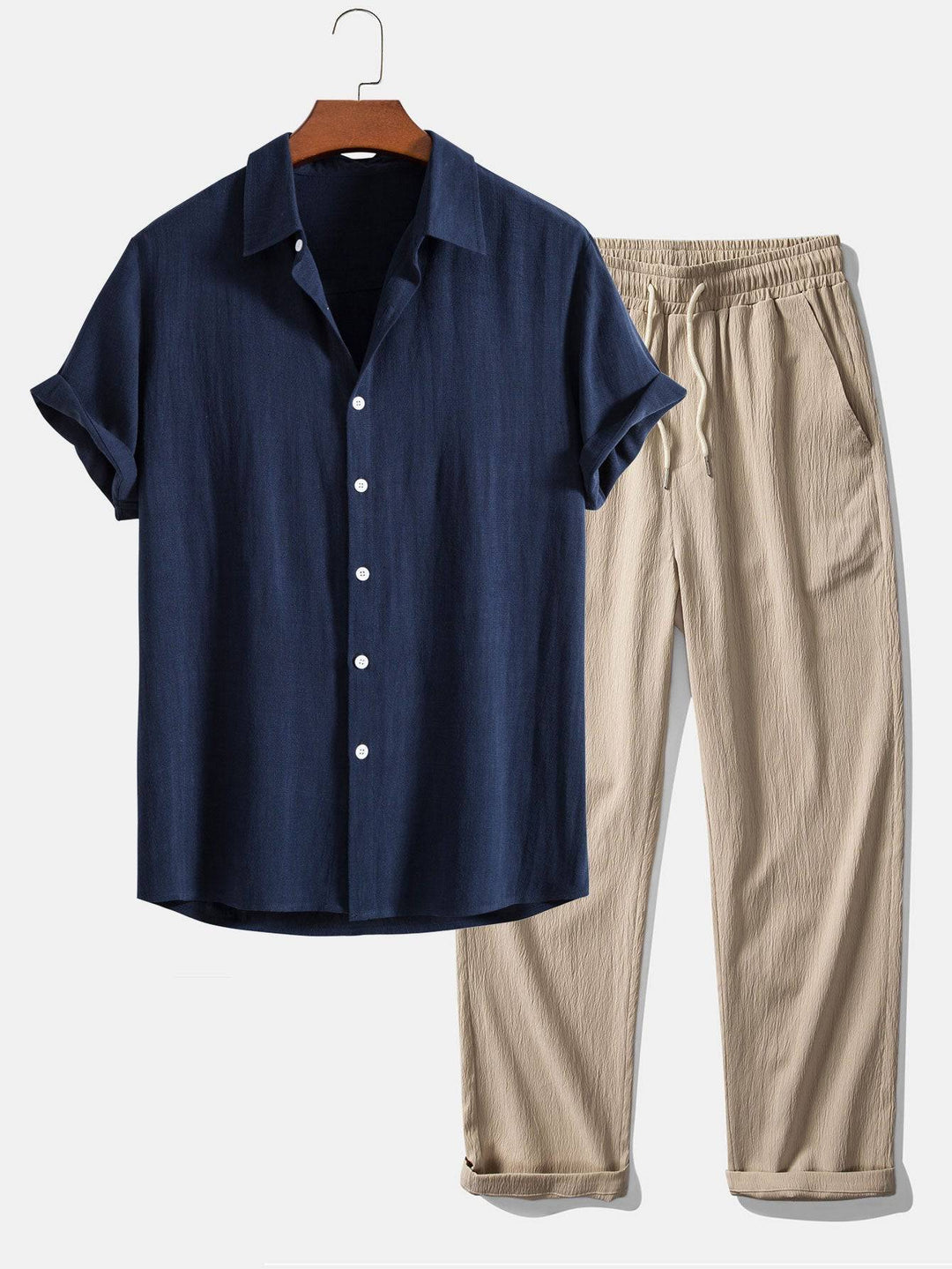 Emma & Rose Manhattan Pieter™ short-sleeved linen outfit, two-piece set featuring a relaxed top and matching shorts.