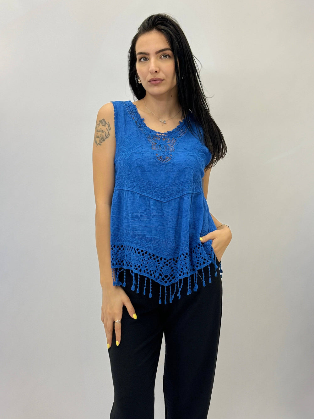 Emma & Rose Cape Town Felix™ embroidered tank top in soft maglieria fabric, featuring intricate embroidery and a stylish sleeveless design.
