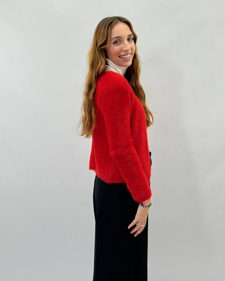 Emma & Rose Cape Town Pearl™ brooch closure pullover in soft knit, featuring a decorative pearl brooch on the front.