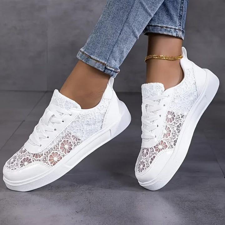 Élise™ — Comfortable trainers with elegant anatomical support