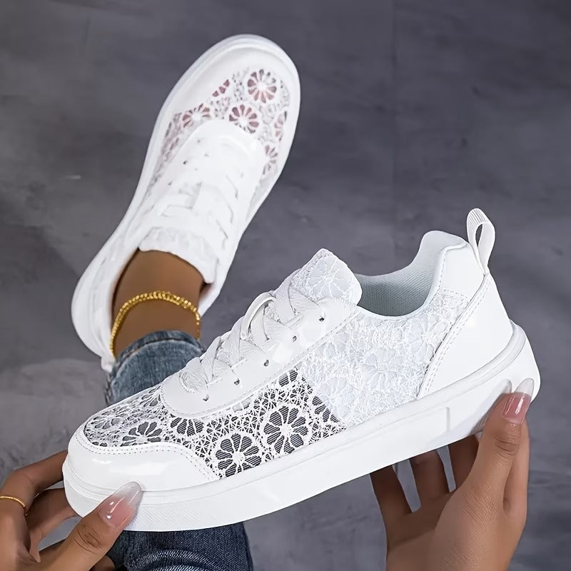 Élise™ — Comfortable trainers with elegant anatomical support