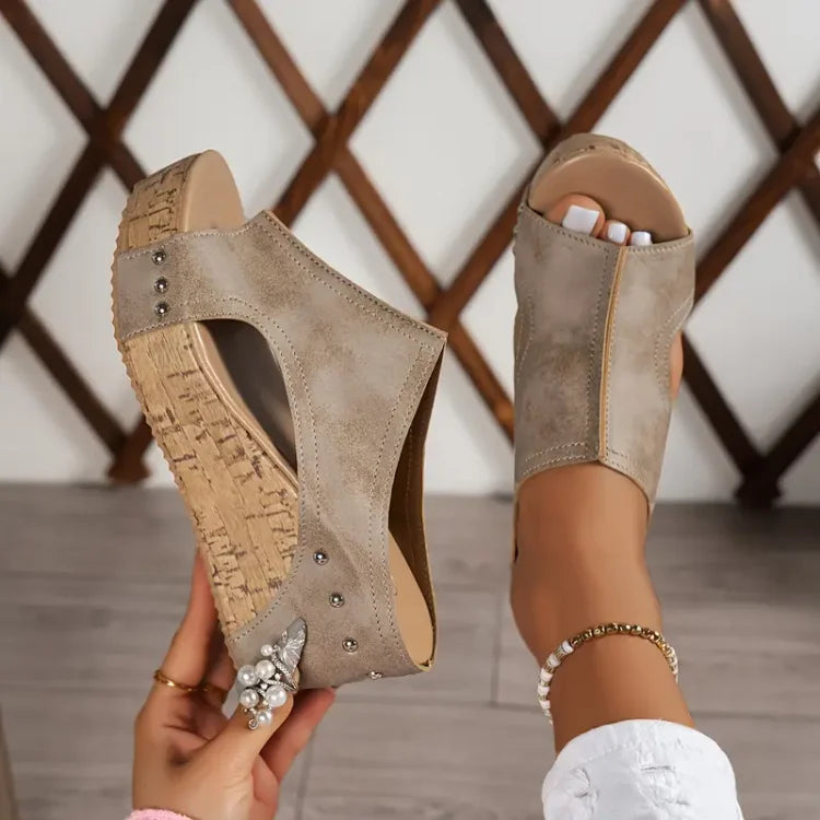 Melissa top sandals by Emma & Rose Cape Town featuring stylish straps and comfortable flat soles.
