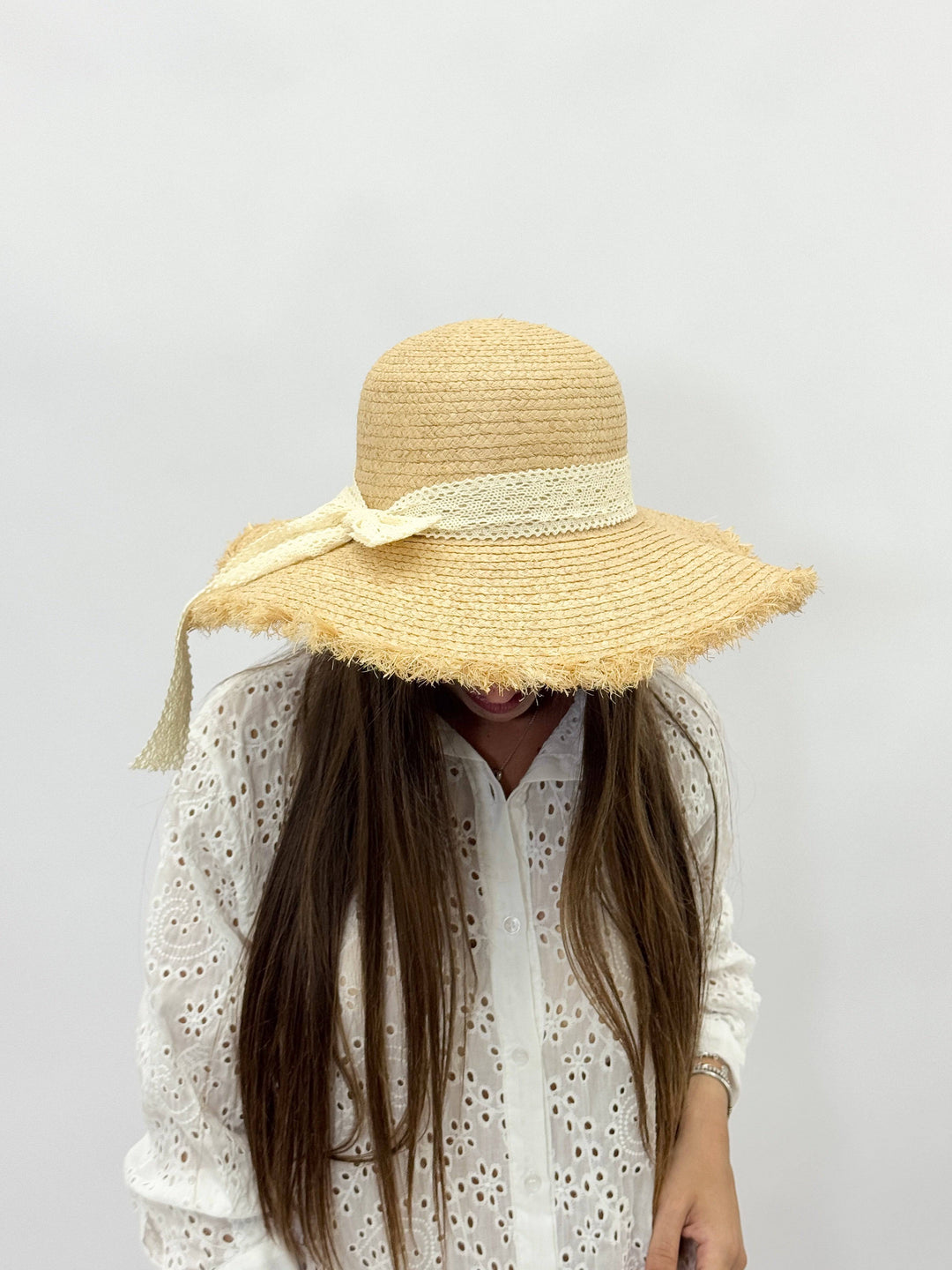 Emma & Rose Cape Town Zoë™ premium straw hat, wide-brimmed accessory with woven straw design and stylish ribbon detail.