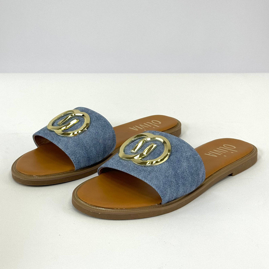 Emma & Rose Cape Town Gg™ logo slippers, cozy slip-on shoes with stylish GG logo design, perfect for comfortable casual wear.
