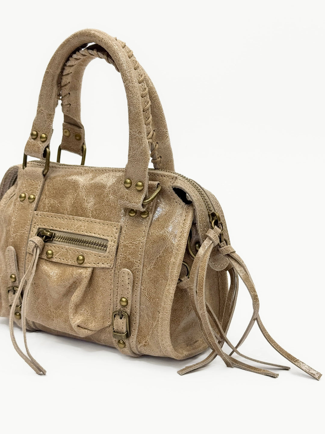 Elegant Daniëlle™ soft fabric borsa by Emma & Rose Cape Town, showcasing luxurious Italian materials and craftsmanship.