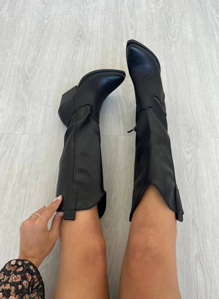 Emma & Rose Cape Town Adele™ wide-heeled cowboy boots, stylish leather footwear with pointed toes and decorative stitching.
