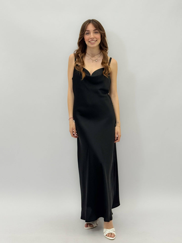 Alice™ flowing dress by Emma & Rose Cape Town, lightweight abiti with a flowing fabric and elegant design, shown in the image.
