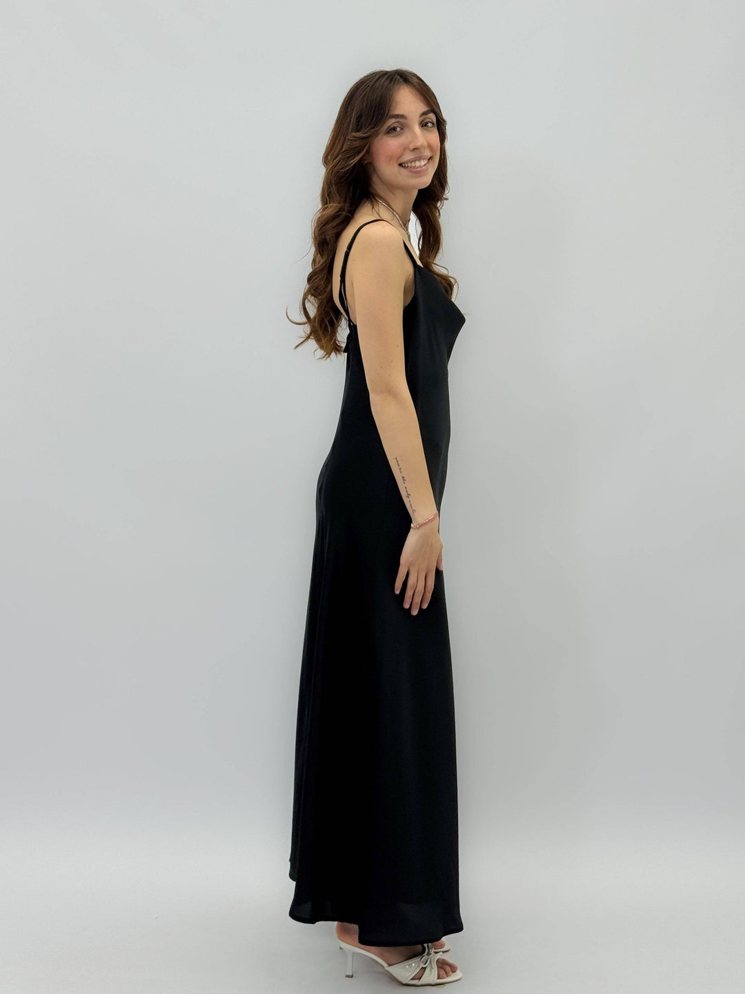 Emma & Rose Cape Town Alice™ flowing dress, lightweight and elegant abiti with soft fabric and stylish design.