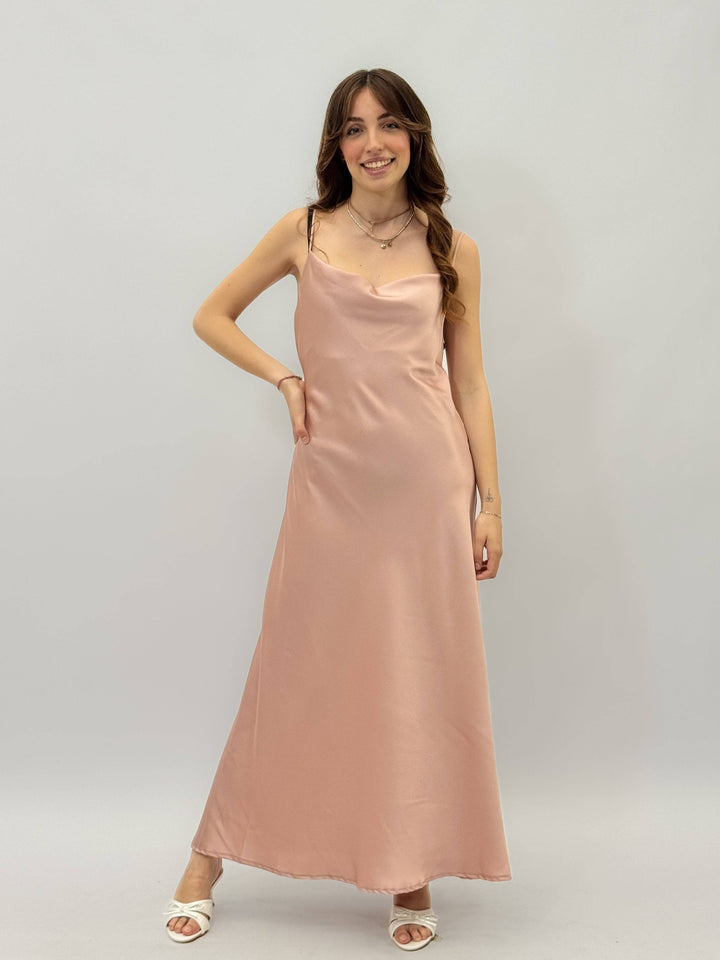 Emma & Rose Cape Town Alice flowing dress, elegant abiti with lightweight fabric and intricate detailing, displayed on a hanger.