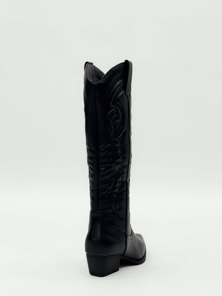 Emma & Rose Cape Town Rodeo™ cowboy boots in dark brown leather with pointed toes and Western stitching detail.