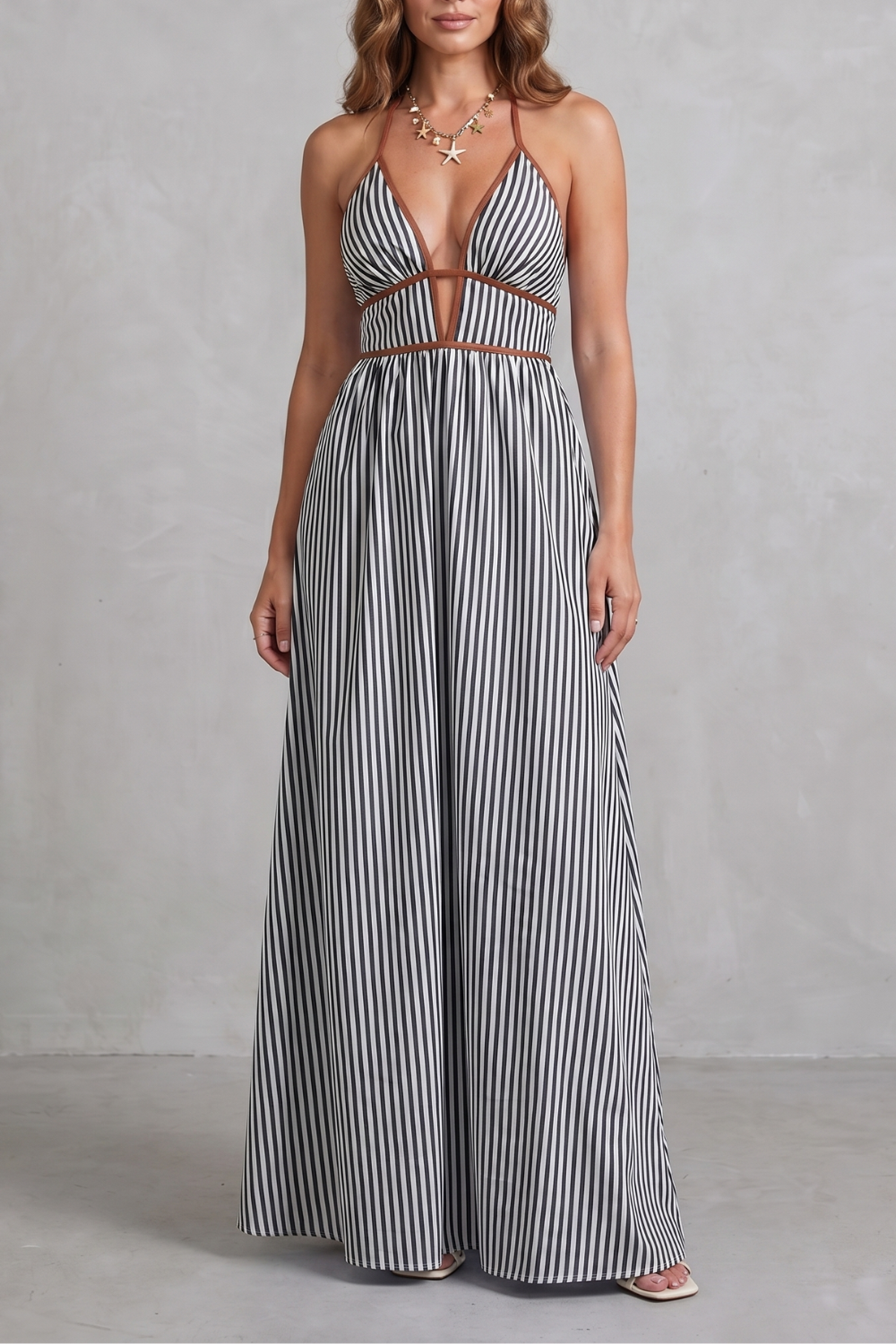 Serelisse – Striped backless silhouette – Maxi dress