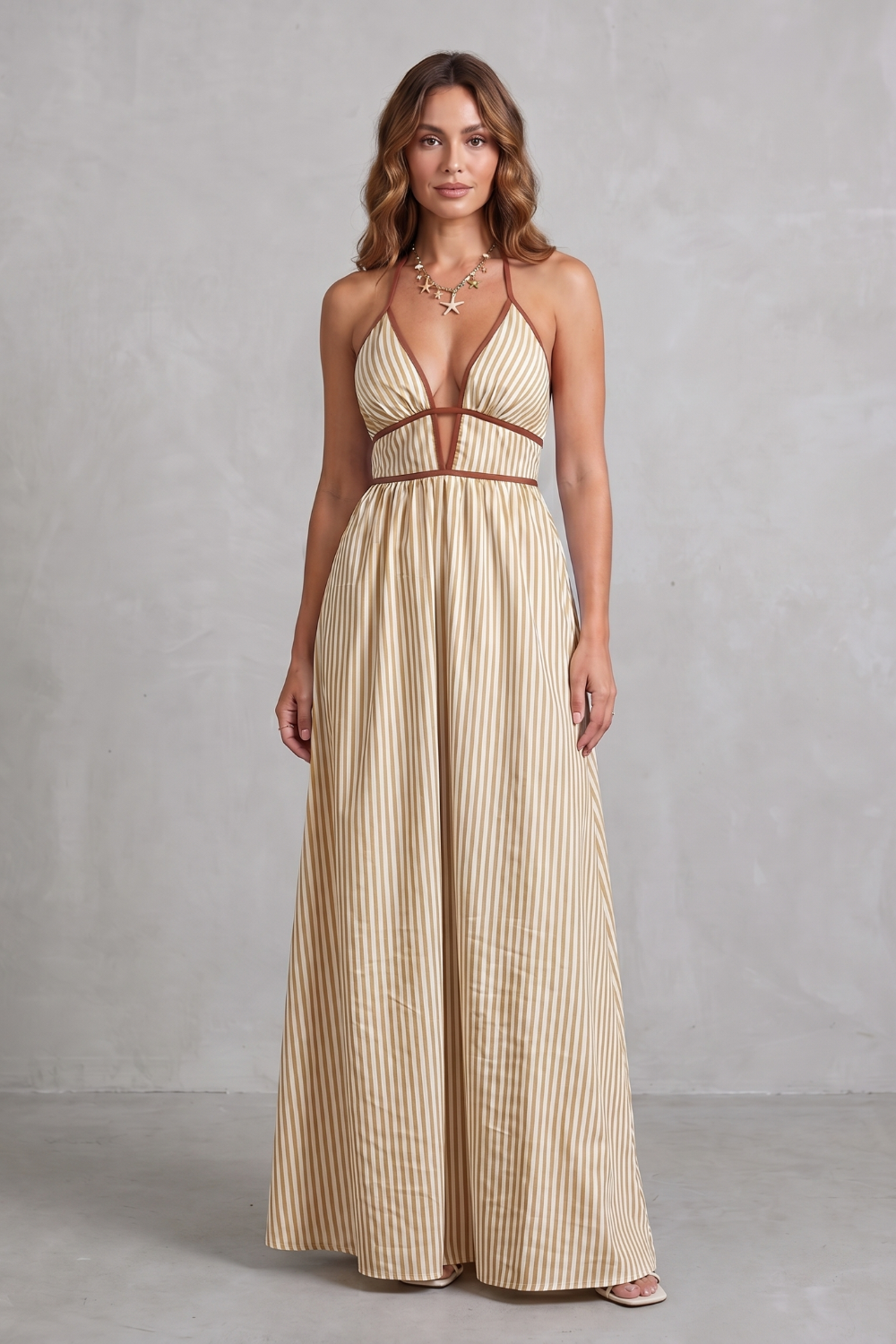 Serelisse – Striped backless silhouette – Maxi dress