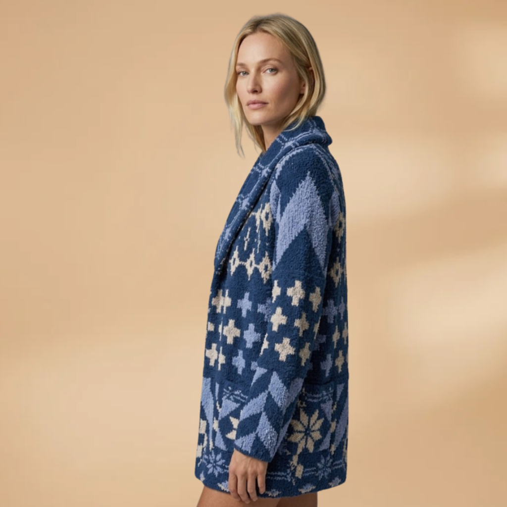 Women's Oversized Cardigan with button fastening and collar