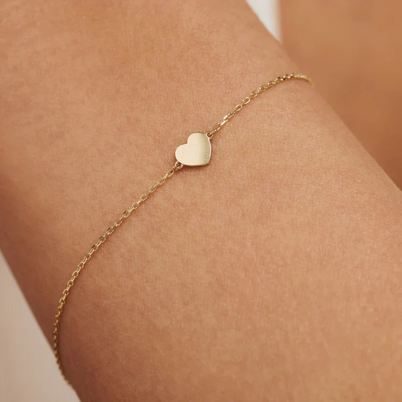 Danirelle™ 14k gold bracelet by Emma & Rose Cape Town, elegant jewelry with a delicate design in a close-up image.