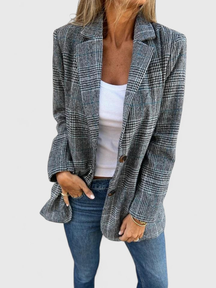Emma & Rose Cape Town Soralyetta™ comfortable brown blazer, tailored fit, shown on a model with lapels and long sleeves.