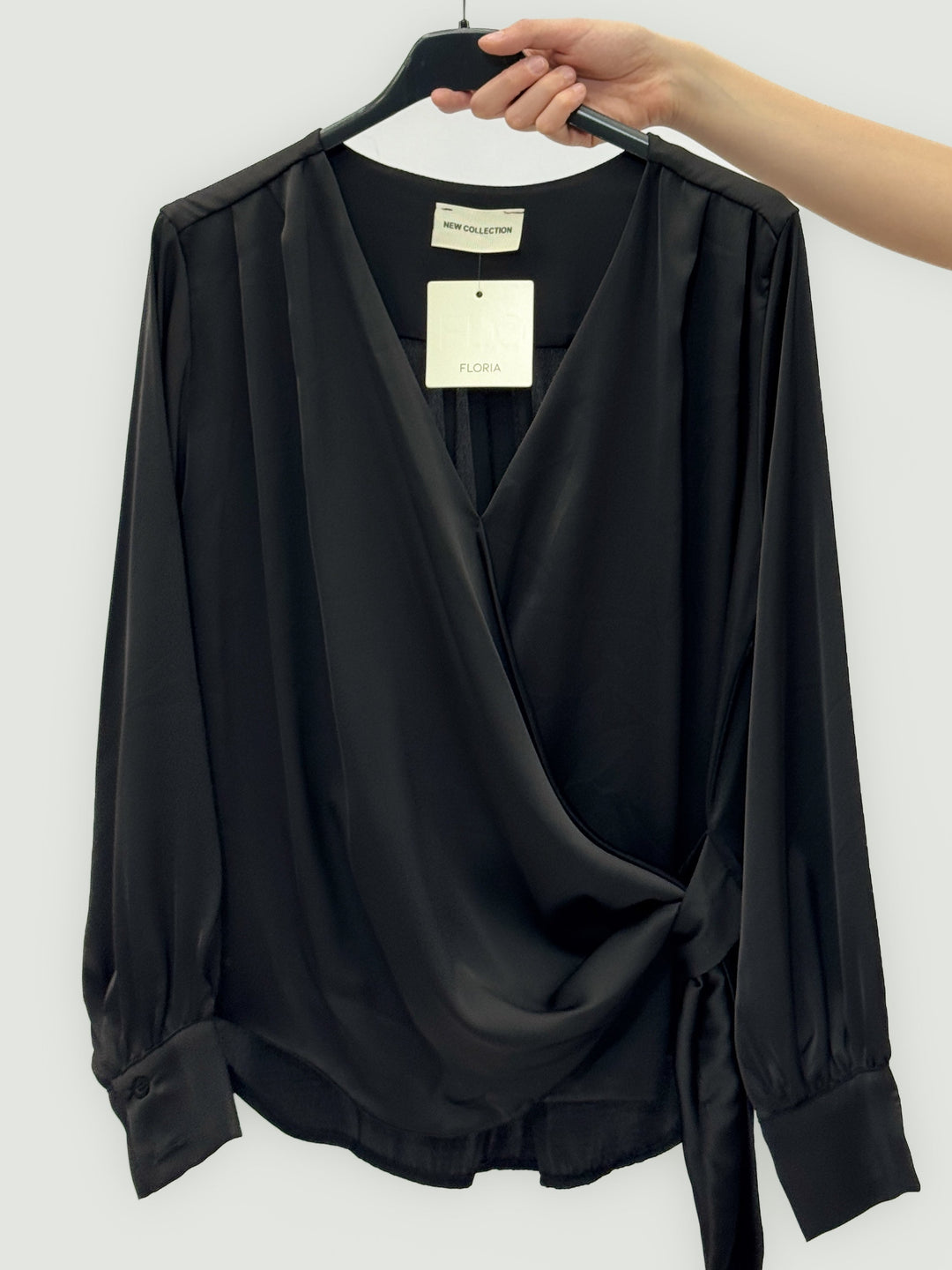 Black Xenia™ Emma & Rose Cape Town crossed soft luxurious fabric shirt knot, stylish camicie with elegant design and fabric details.