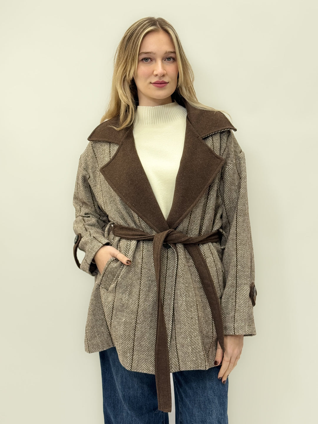 Black Rozanne™ patterned coat with belt and lapels, stylish Emma & Rose Cape Town giacca, elegant outerwear for women.