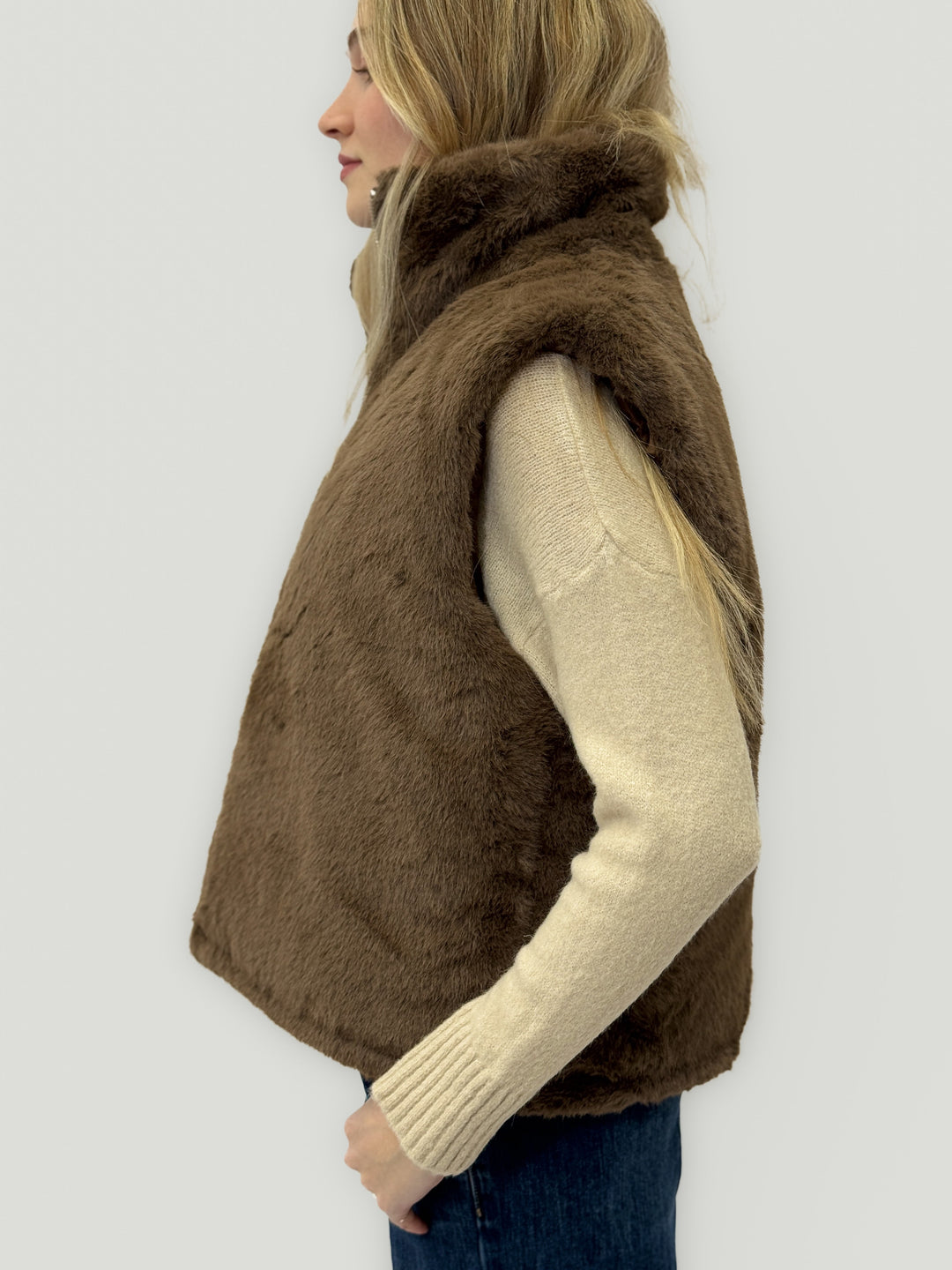 Brown Simone™ faux fur plush jacket by Emma & Rose Cape Town, showing soft, cozy fabric and stylish design.