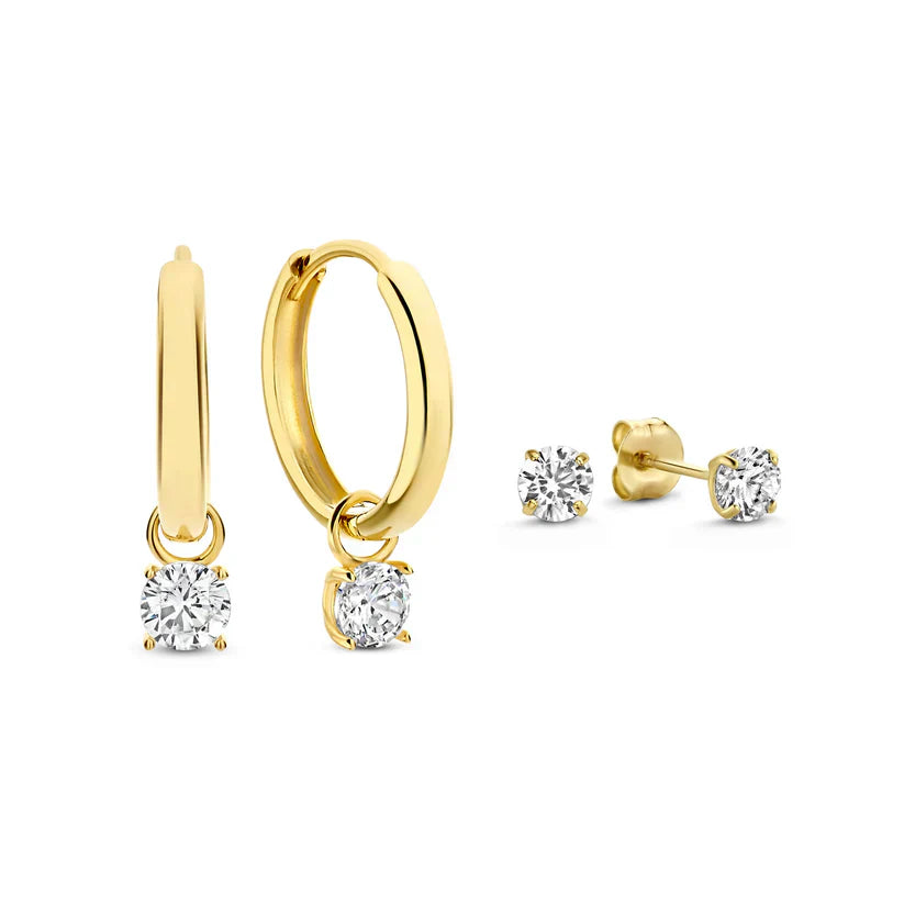 Krizalyssa™ diamond pendant earrings by Emma & Rose Cape Town, elegant silver earrings with sparkling diamond pendants.