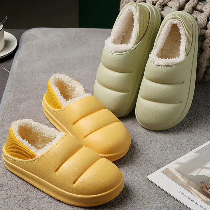 Emma & Rose Cape Town Yana™ black slippers with plush interior, super comfortable slip-on footwear for relaxed indoor wear.