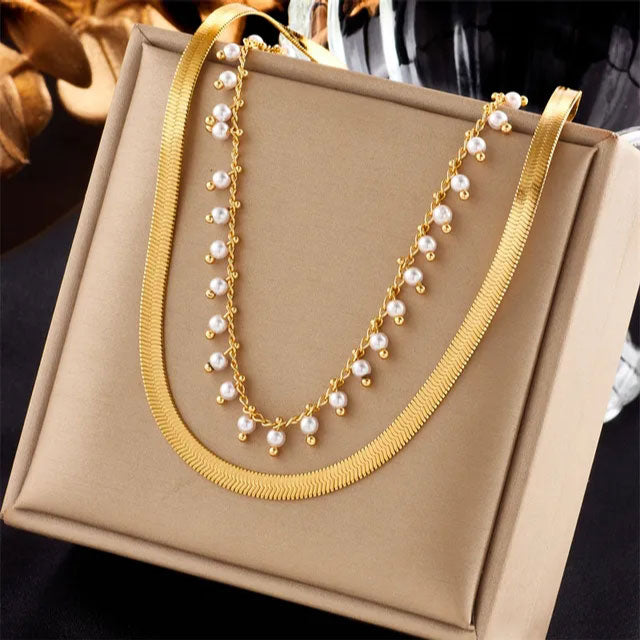Marizanne™ Pearl Jewellery Set by Emma & Rose Cape Town featuring elegant pearl necklace and matching earrings.