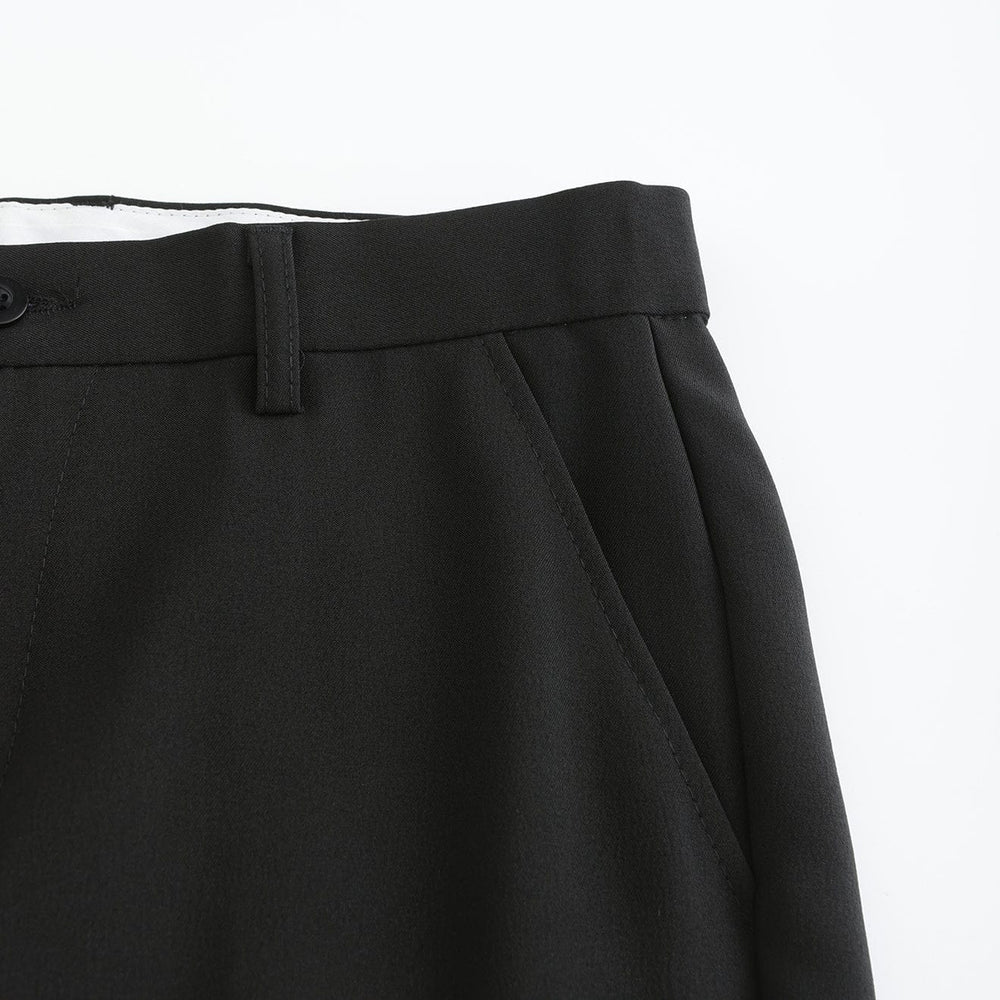 Emma & Rose Manhattan Cody™ Amista stretch pantalon in black, slim-fit style with comfortable fabric and sleek design.