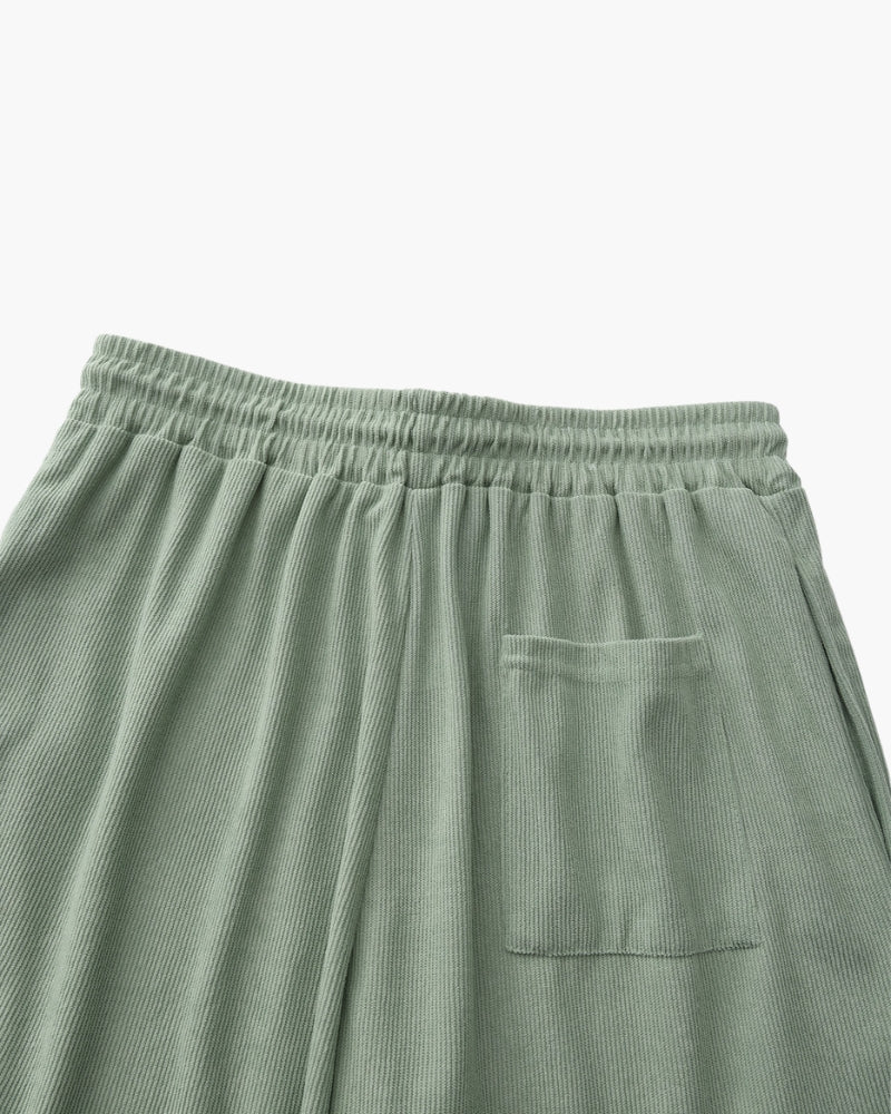 Emma & Rose Manhattan Dean Beachstride Shorts in green, lightweight summer shorts with a relaxed fit and casual style.