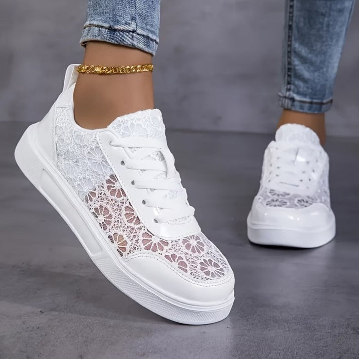 Élise™ — Comfortable trainers with elegant anatomical support